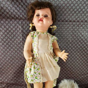 IDEAL TOYS 21" DOLL VINTAGE